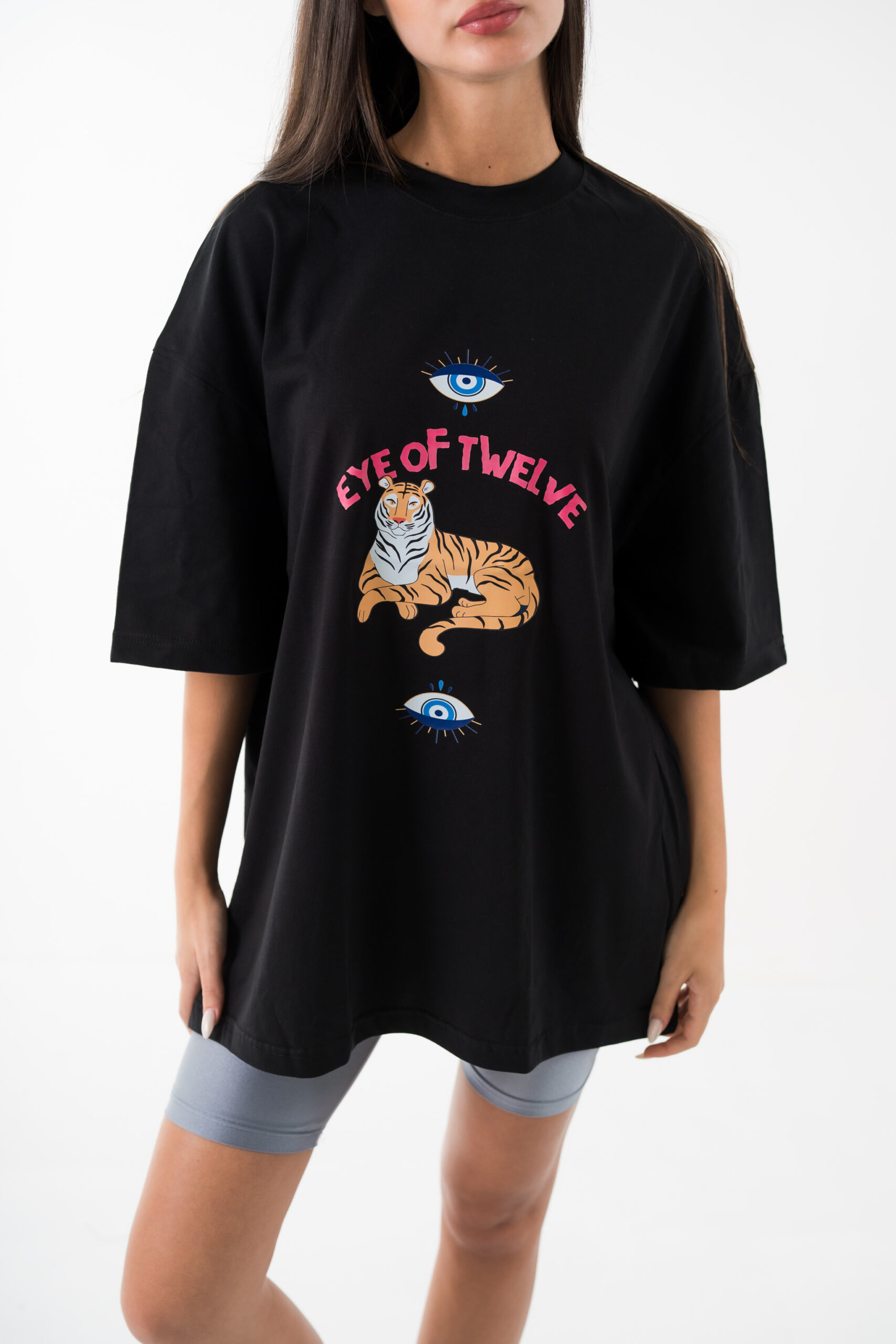 The eye of 12 oversized tee The eye of 12 oversized tee