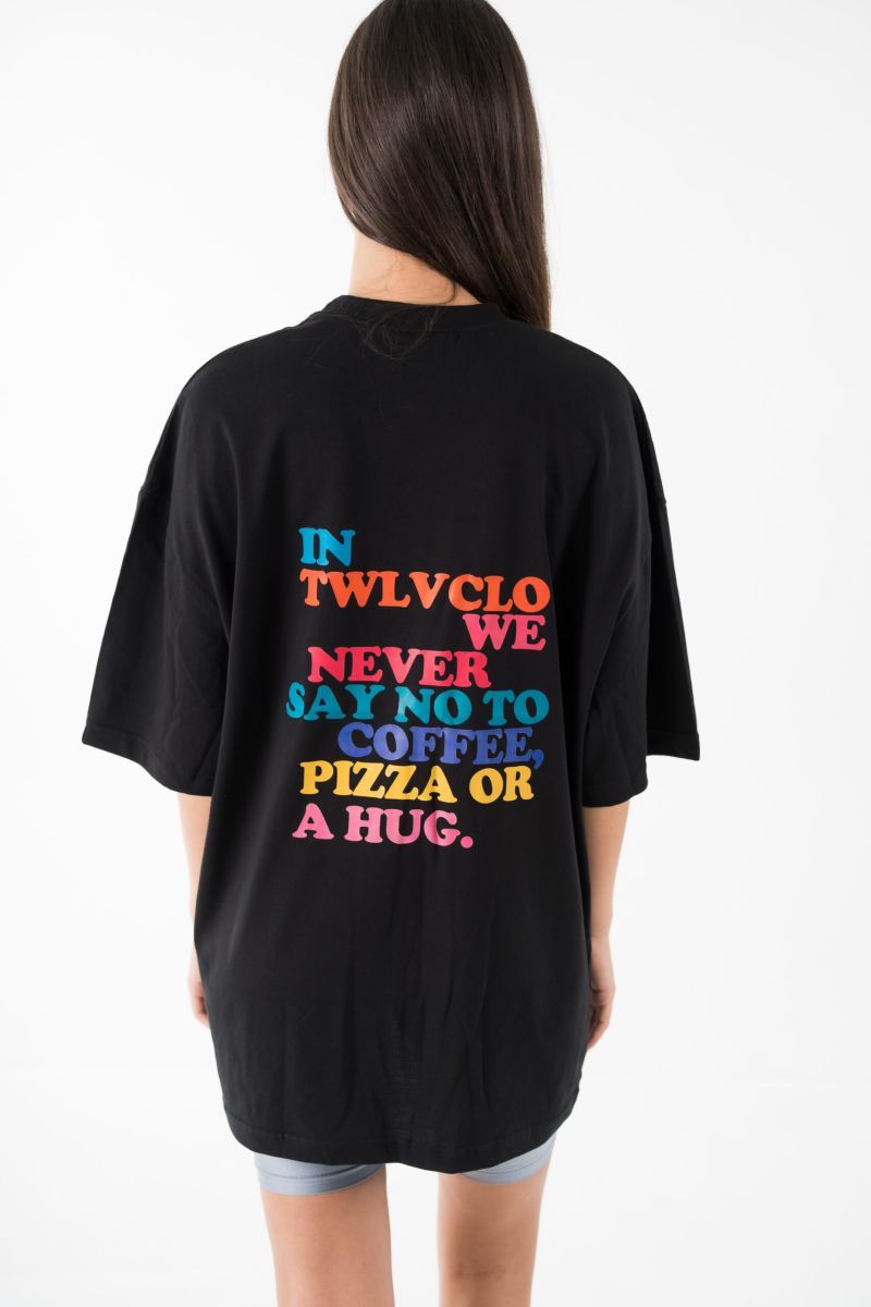 Φωτογραφία από We never say no to Pizza oversized tee