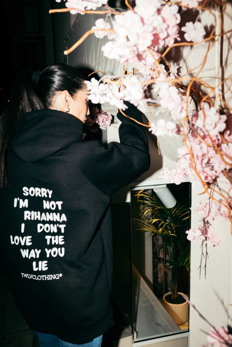 Φωτογραφία από Rihanna oversized hoodie