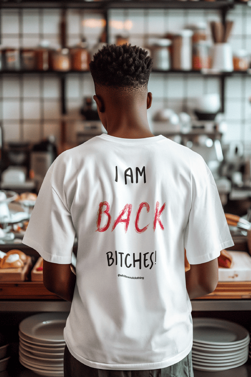 Φωτογραφία από I am back bitches Tee