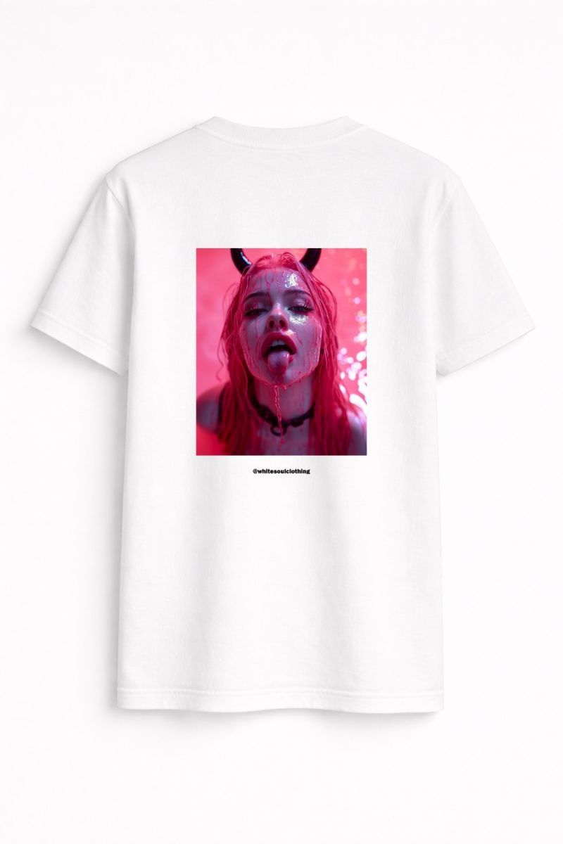 Demon woman Tee Φωτογραφία από Demon woman Tee